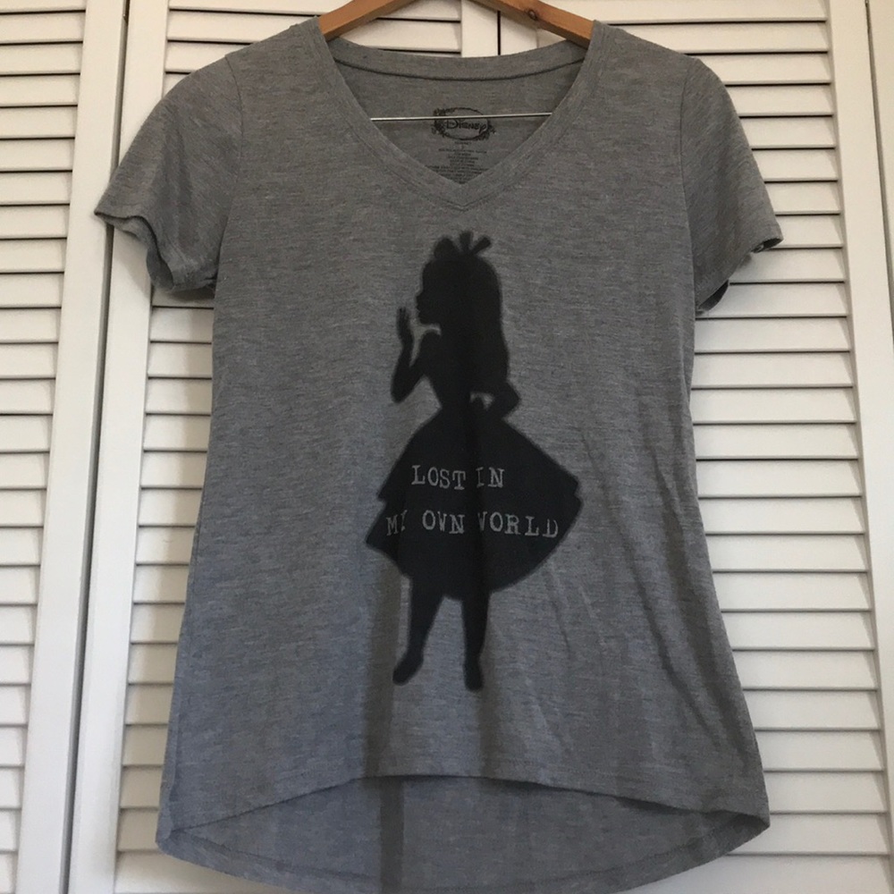 Disney's Juniors' Alice in Wonderland Graphic Tee